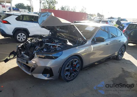 2024 BMW I5 M60 z USA, uszkodzony, nr VIN WBY43FK04RCP15673